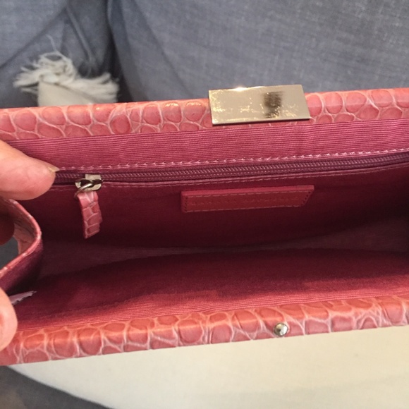 Pink Croco - Picture 6 of 6